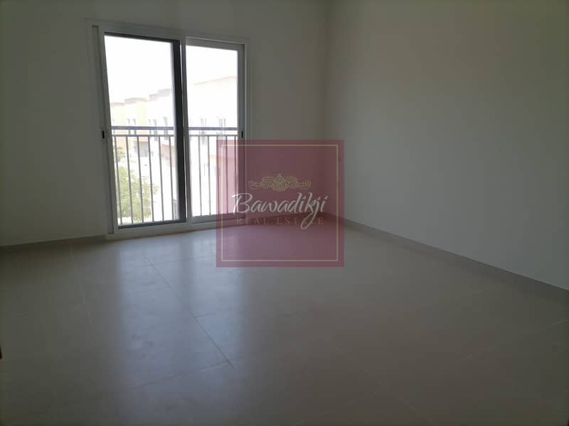 SINGLE ROW| CLOSE TO POOL| P16 SINGLE ROW| CLOSE TO POOL| P16