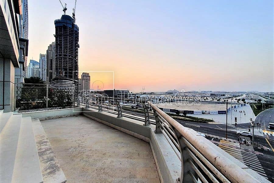 6 Huge Terrace | Palm & Dubai Eye View |
