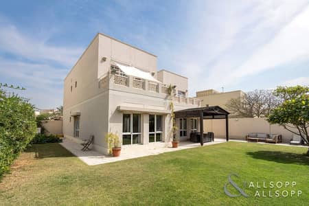 4 Bedroom Villa for Sale in The Meadows, Dubai - Meadows 5 | Type 6 | 4 Beds | Near Lakes