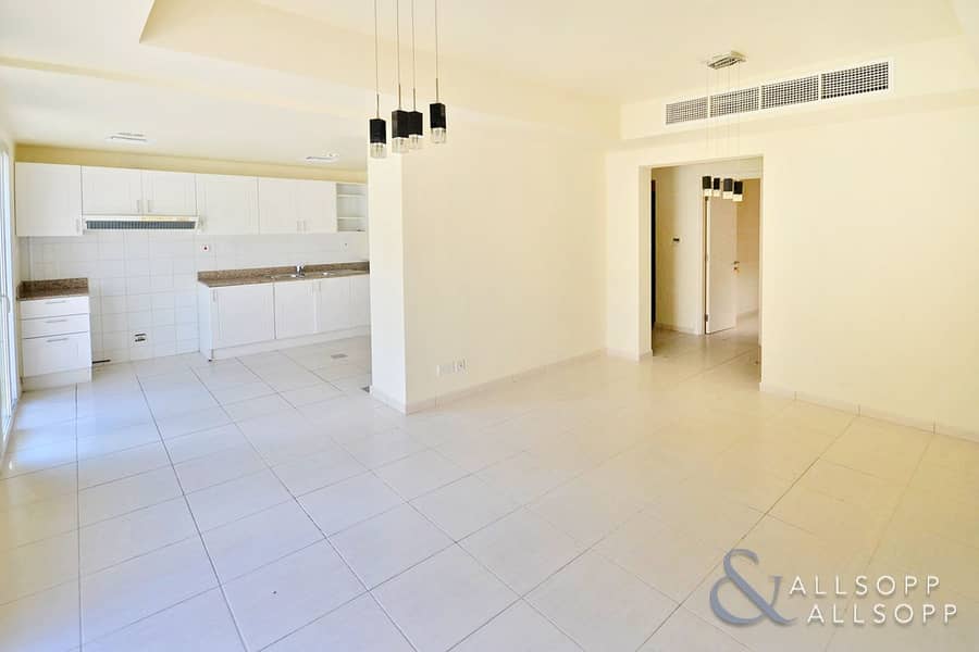 2 Vacant Now | 2 Bed | Opposite Pool & Park