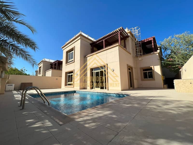 Golf Course View Plus Pool and Garden | Specious 5 Bedrooms