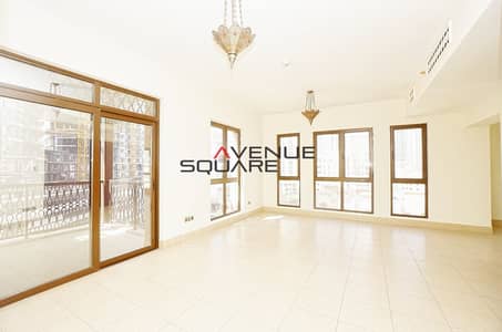 3 Bedroom Apartment for Rent in Old Town, Dubai - Well-maintained 3 BR+M | Chiller free | 2 parking