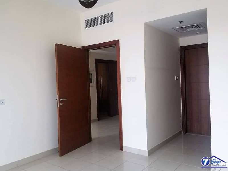 10 Clean and Spacious Apt for Sale | Great Location