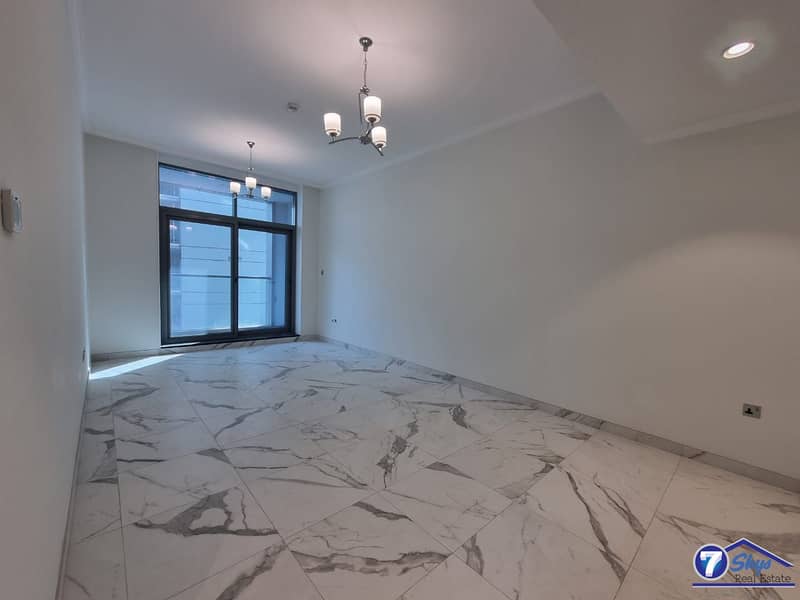 2 Canal View Apartment | Huge Balcony | 1BR