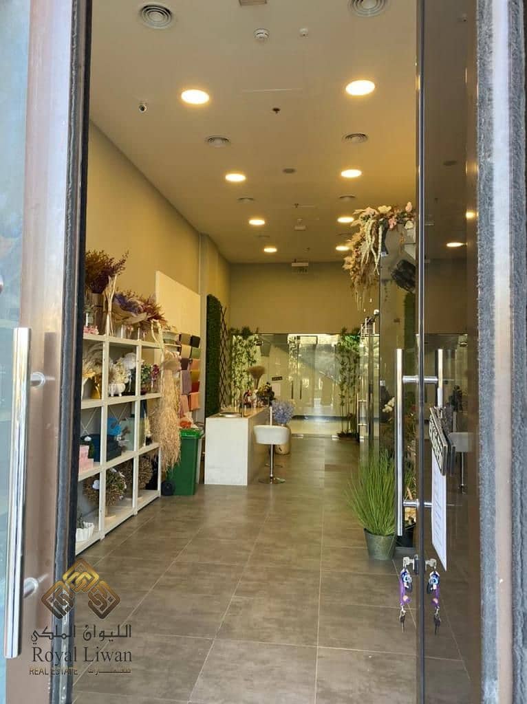 FLOWER SHOP | GREAT INVESTMENT & WELL MAINTAINED