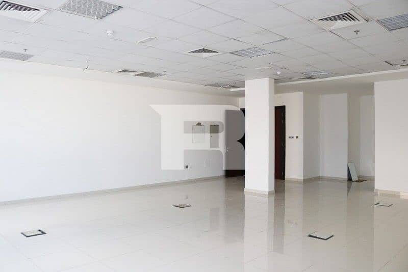 3 Fitted|Prime location| Sheikh Zayed Road