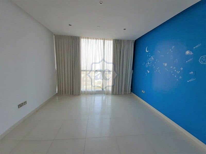 18 Sea View | High floor | Unfurnished | Vacant Unit