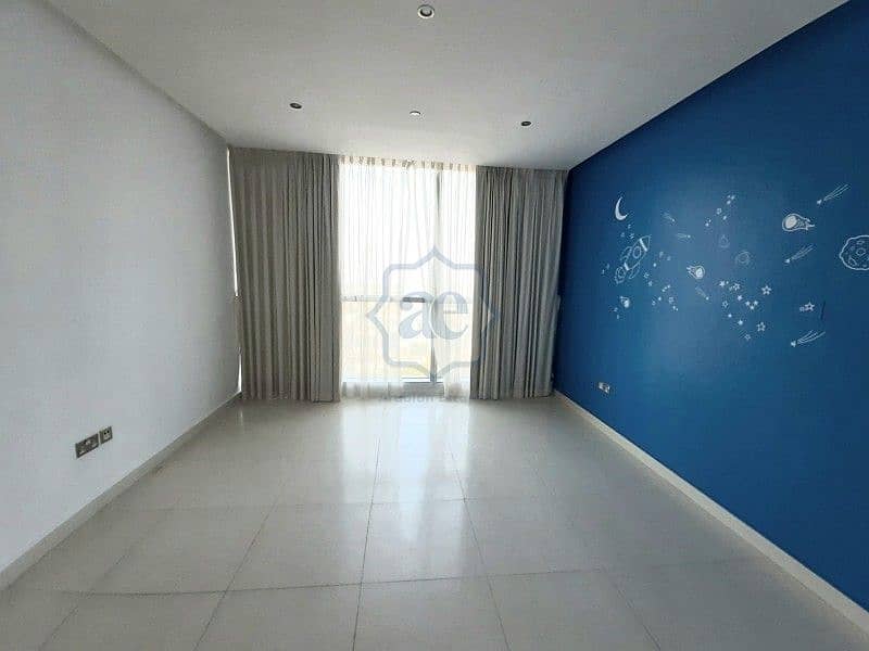 30 Sea View | High floor | Unfurnished | Vacant Unit