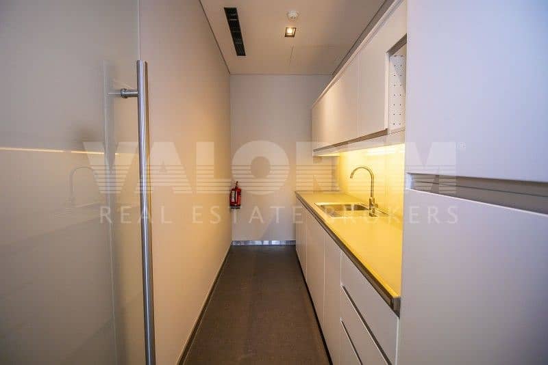 4 Fitted | Partitioned |Furnished |Index Tower |DIFC