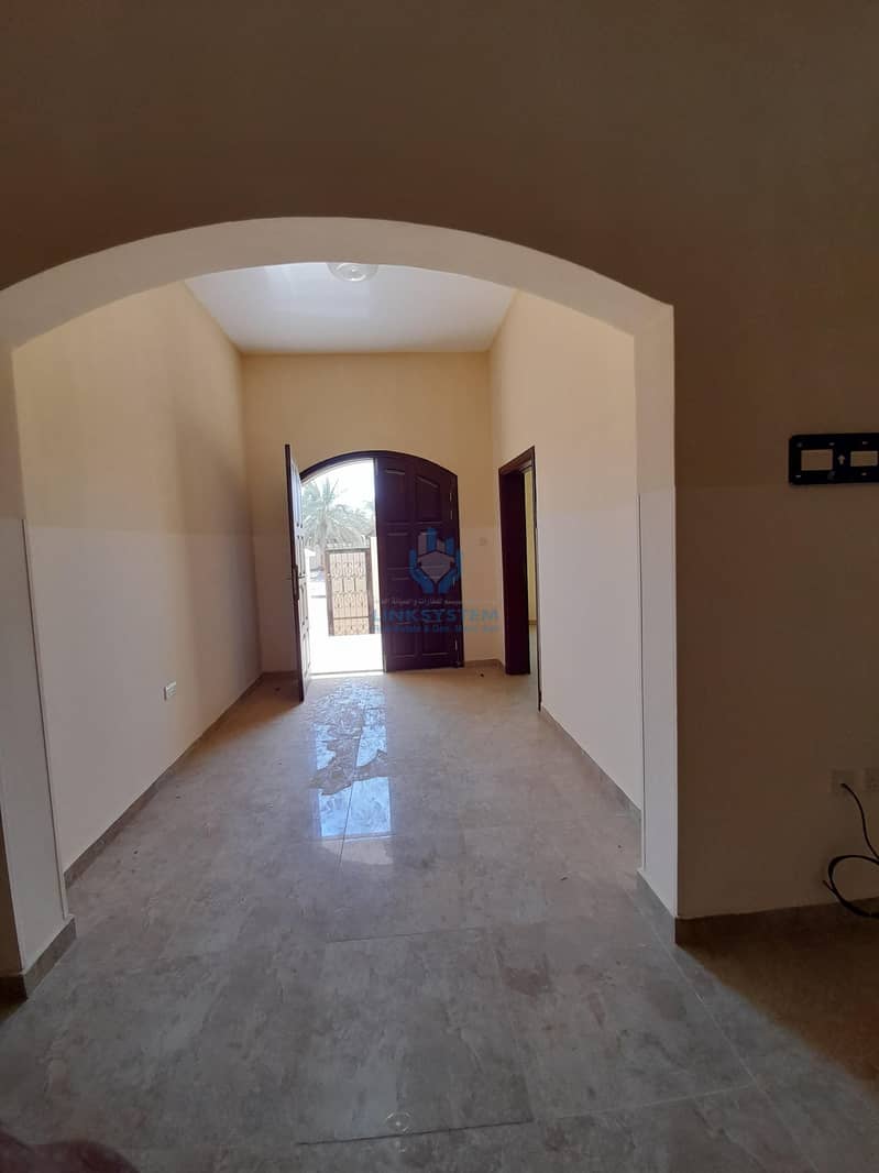 6 Compund villa 4bhk in Maqam AlAin