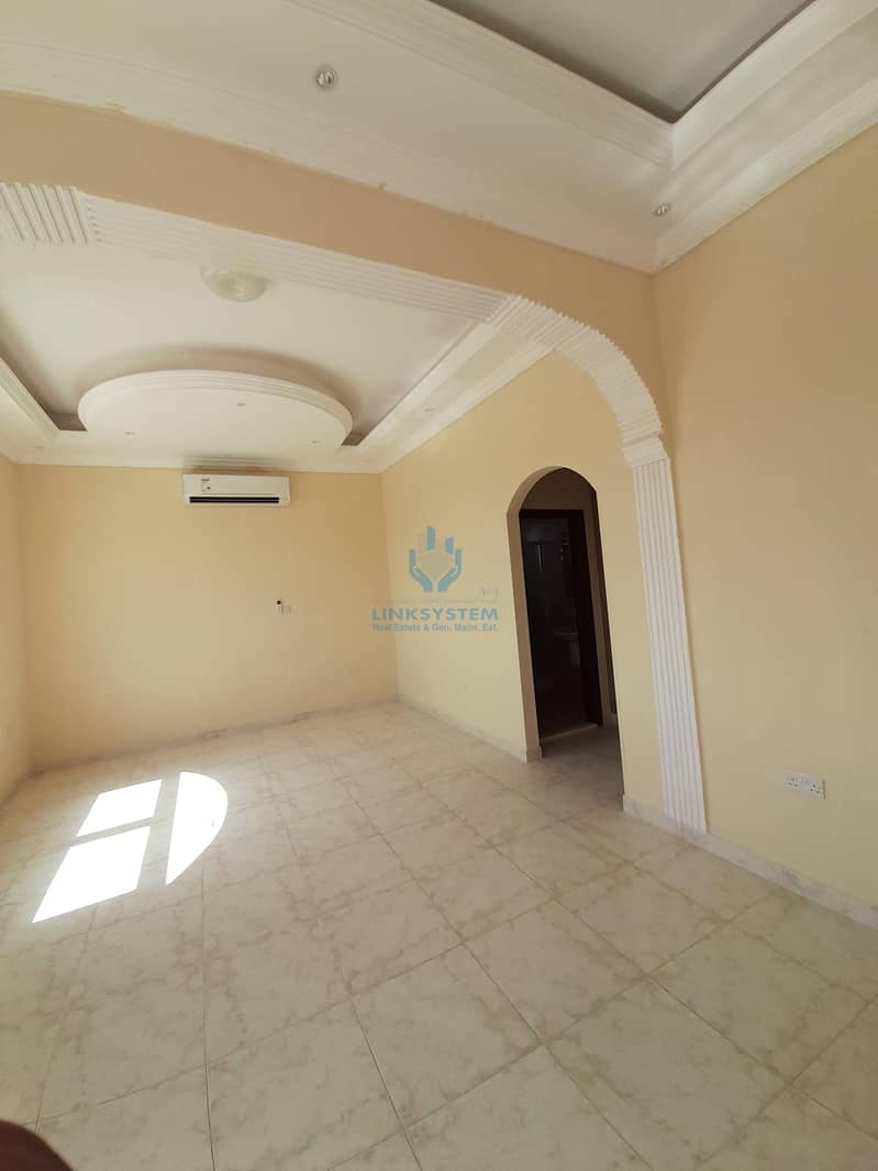11 Compund villa 4bhk in Maqam AlAin