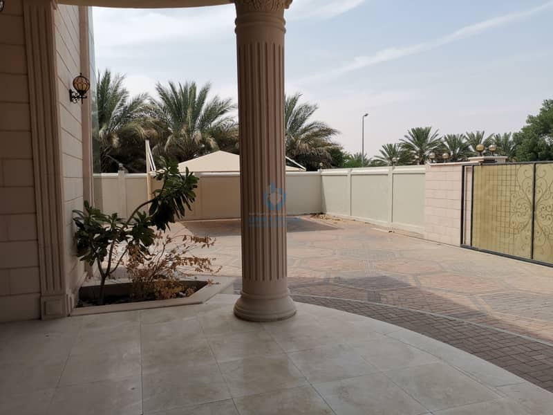 10 Large nice villa for rent in AL khabisi