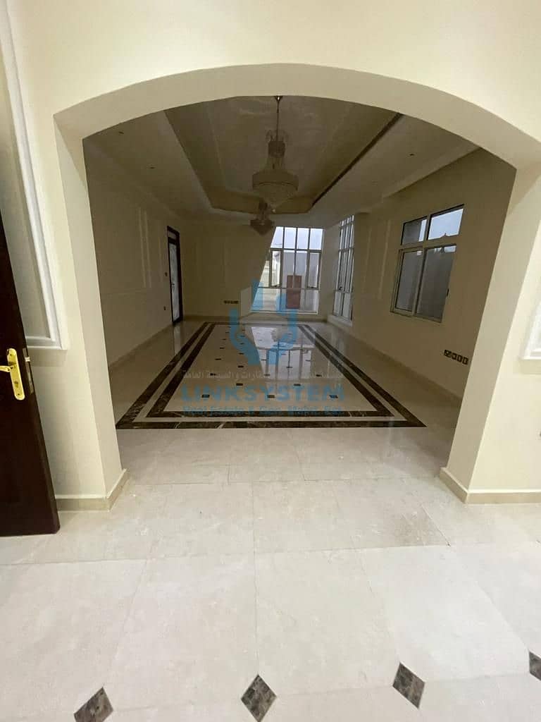 4 Nice beauty villa in Al khabisi for rent