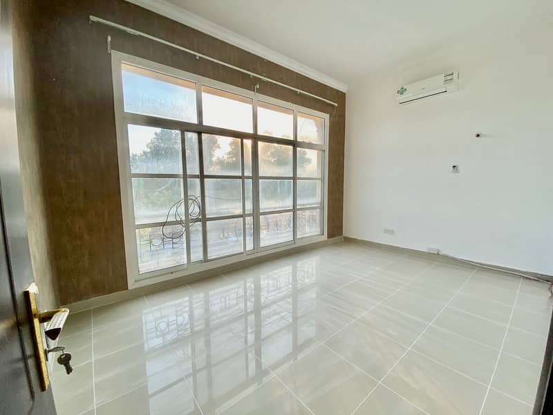 4 1 bedroom apartment with twtheeq no commossion fees and parking free