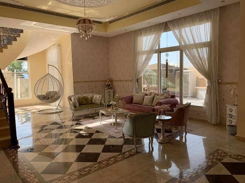 Stunning 5BR Villa in Al Azra | Swimming Pool