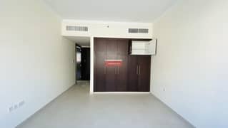 شقة في بناية وصل توباز الكرامة 2 غرف 66399 درهم - 5223759
