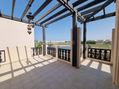 5 Bedroom Townhouse for Rent in Al Hamra Village, Ras Al Khaimah - Freshly Available This Huge 5 BR Townhouse Unit