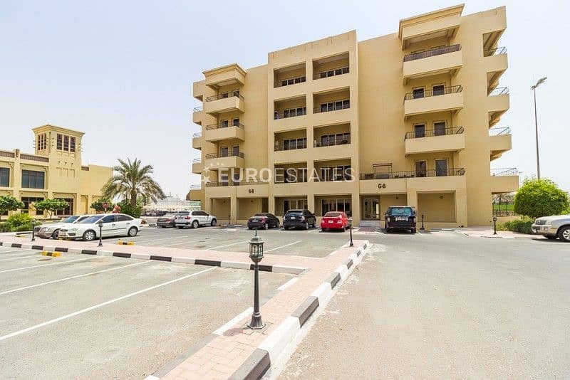 Wonderful Golf View Apartment In Accessible Area