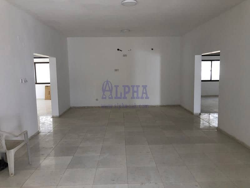 riffa villa - 6 bedrooms - well maintained