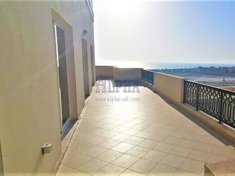 Spectacular Sea View | 3 BR+Maid's room!
