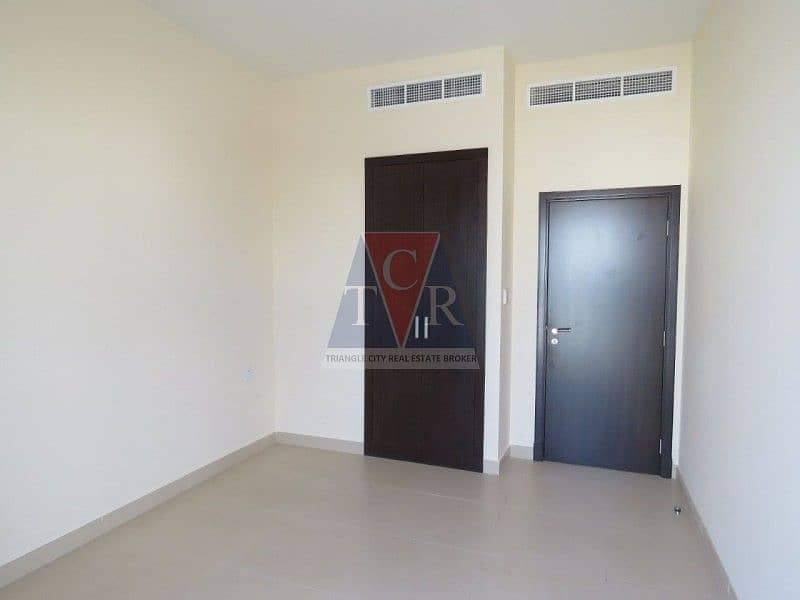 Super Renting, Cheapest 3 BHK+Maid Townhouse for Rent in Warsan Village International city Dubai