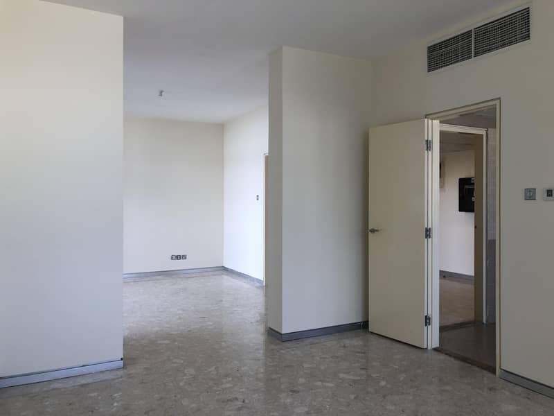 Квартира в Аль Халидия, 2 cпальни, 55000 AED - 5486338