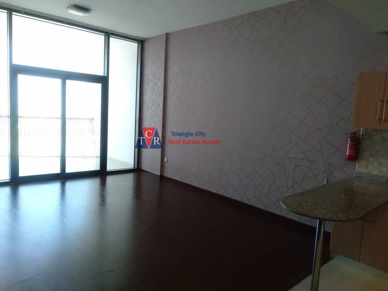 4 LARGE 2 BEDROOM FOR RENT IN BINGHATTI VIEWS SILICON OASIS.