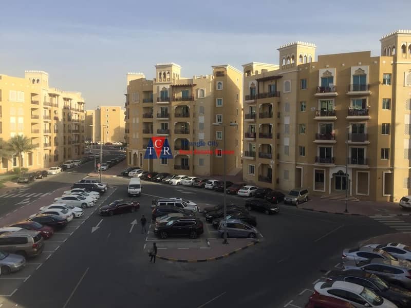 One bedroom for rent in Persia Cluster international city.