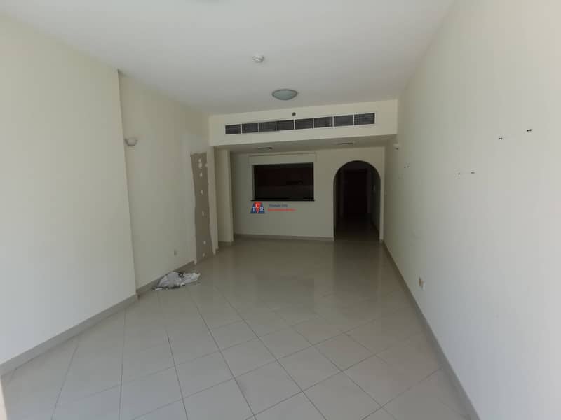 Ready to move Vacant 1Bed Aprt in Hub Canal 1 Sports City