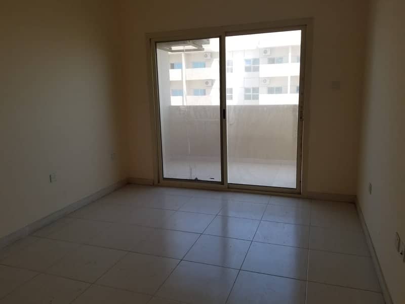 شقة في برج لافندر،مدينة الإمارات‬ 1 غرفة 185000 درهم - 5485635