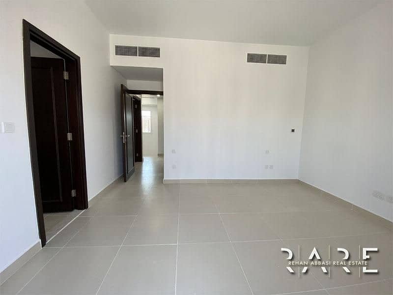 Rented till Nov 2021 | 3 Bed+Maids | Near Pool an Park | CasaDora