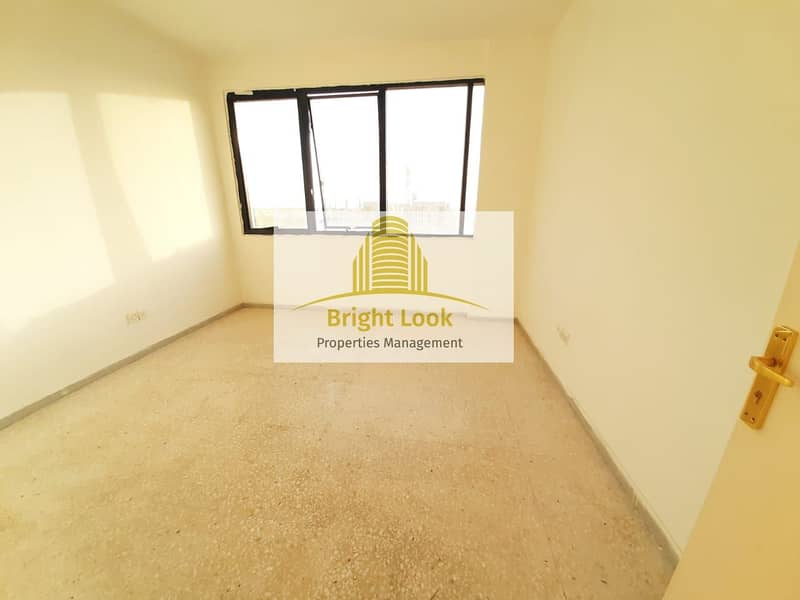 Clean and Affordable 2 BHK  with  Balcony|45,000/y near Alwahada Mall