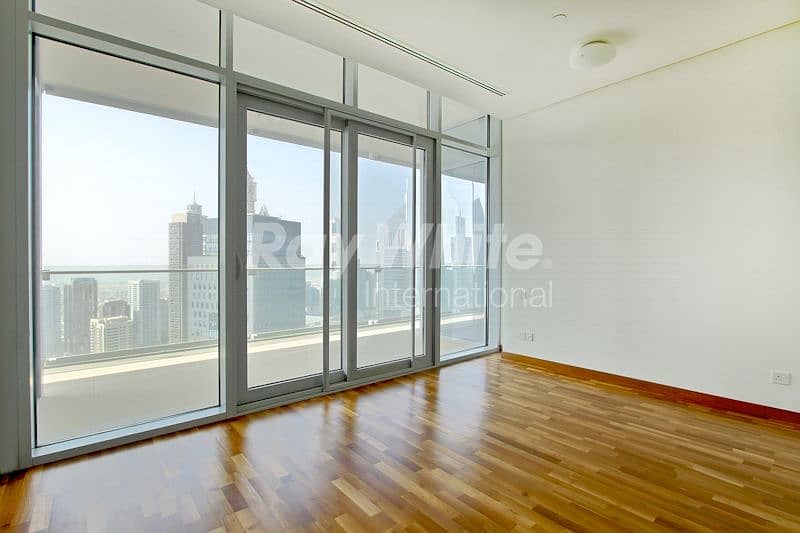 4 Spacious Luxury 3 Bedroom with DIFC View