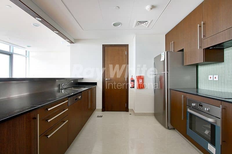 5 Spacious Luxury 3 Bedroom with DIFC View
