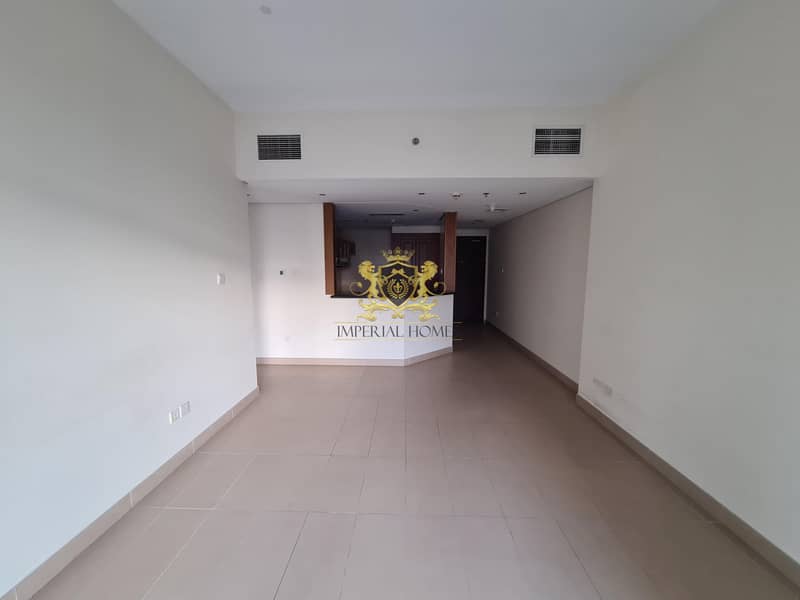 Hot Deal  1 Bed with Balcony in Lakeside JLT