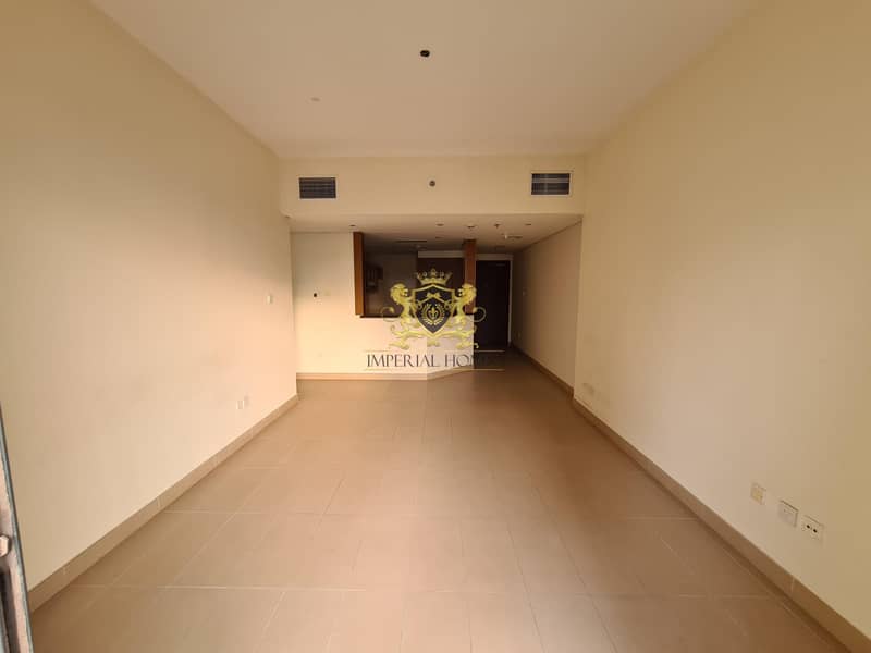 3 Hot Deal  1 Bed with Balcony in Lakeside JLT
