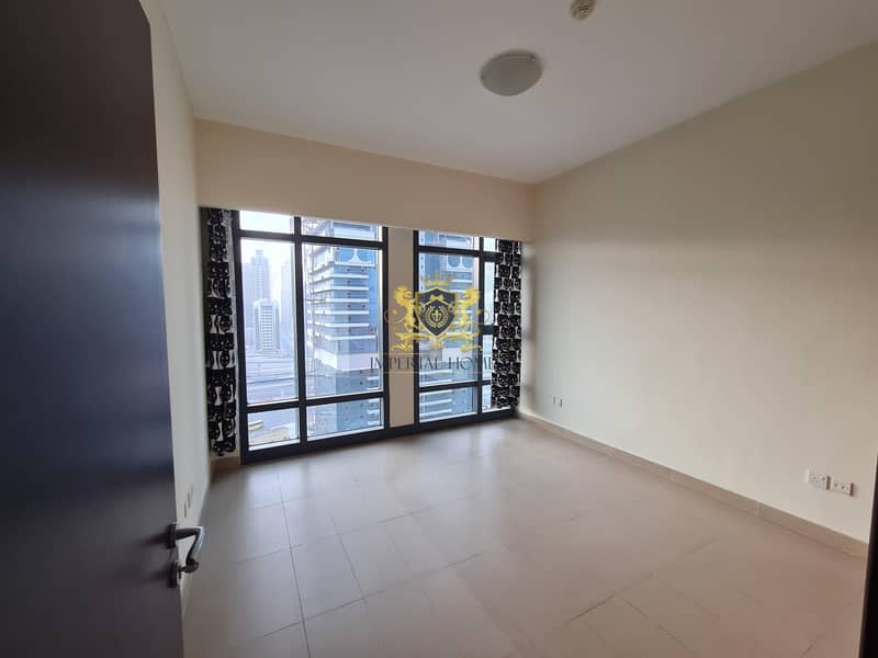 5 Hot Deal  1 Bed with Balcony in Lakeside JLT