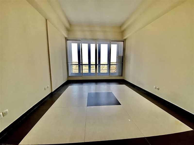 Spacious|Bright Huge Studio For Rent In Silicon Oasis
