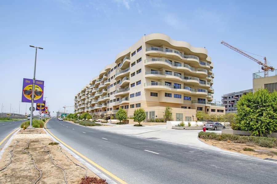 AMWAJ 1|SPACIOUS 2 BED|CHILLER INCLUDED