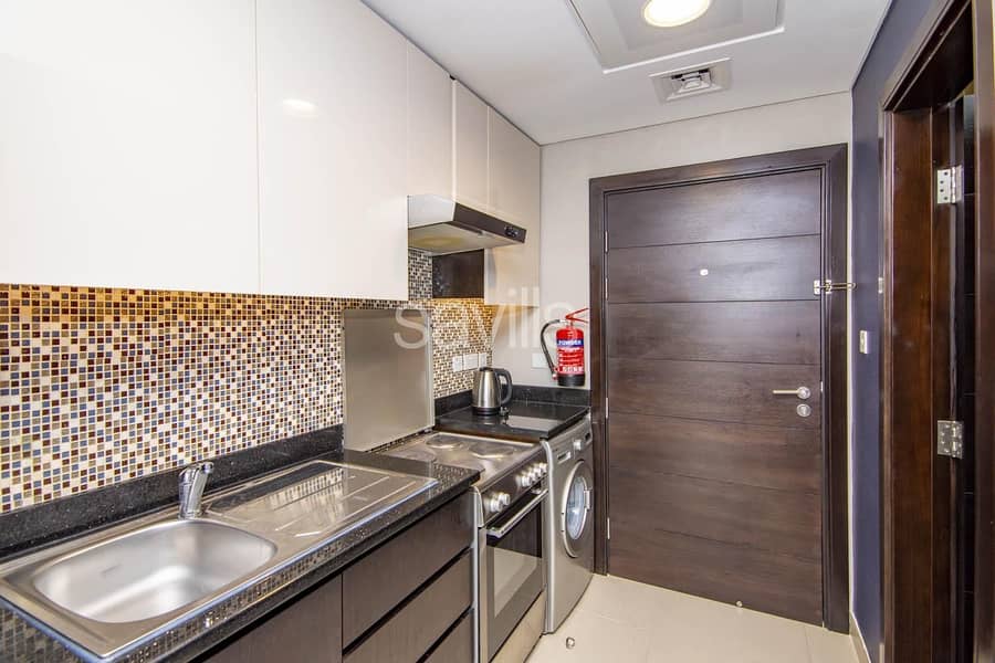 7 Fully Furnished and Serviced Studio in Corniche