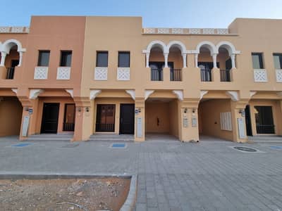 2 Bedroom Townhouse for Sale in Hydra Village, Abu Dhabi - Vacant I 2 bedroom Townhouse I Huge Balcony