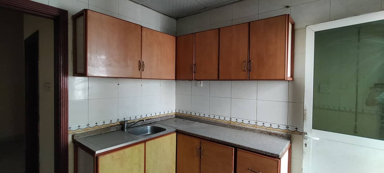 1 BHK with 1 Month free with two Bath with Balcony in Al Nabba 17k call M. Hanif