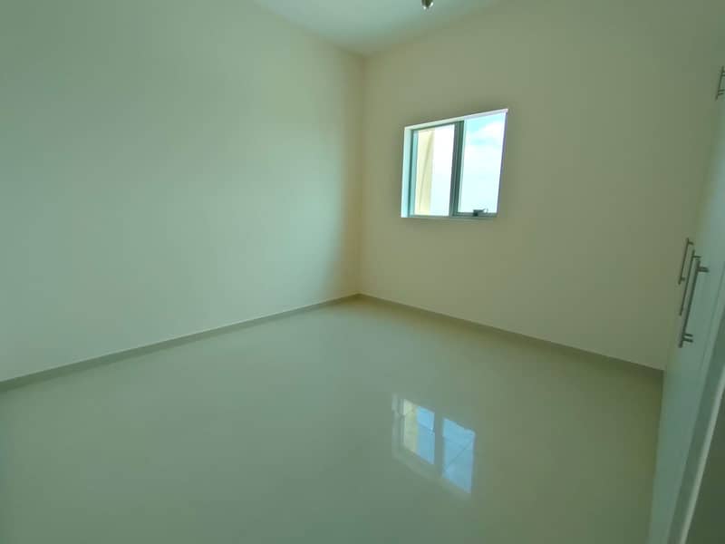 شقة في ليوان 3 غرف 82000 درهم - 5283593