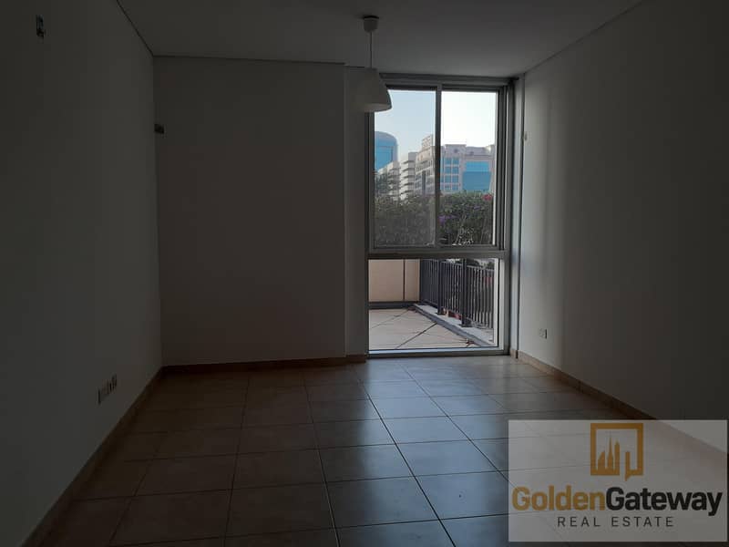 3 Freehold property in Deira | Terrace | Vacant