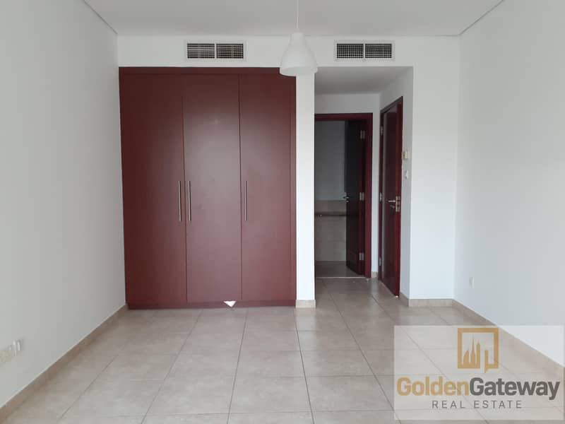 4 Freehold property in Deira | Terrace | Vacant