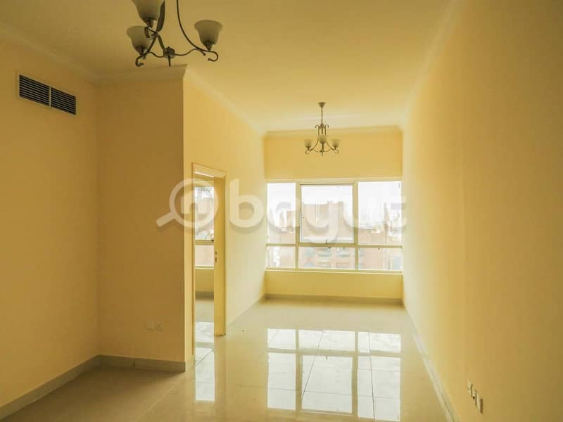 شقة في النعيمية 1 غرفة 19000 درهم - 4553527