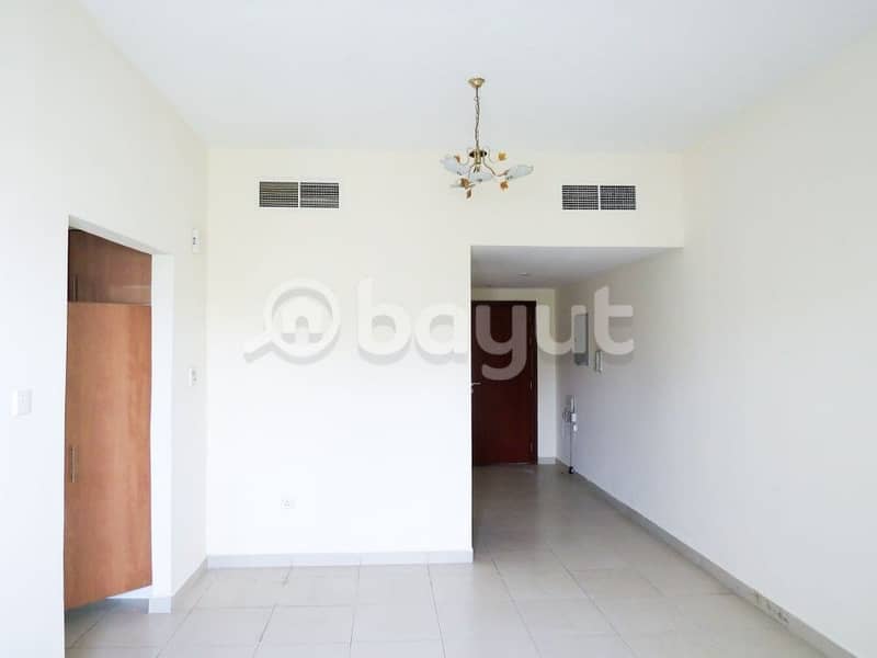 Квартира в Абу Шагара, 1 спальня, 24000 AED - 4081433