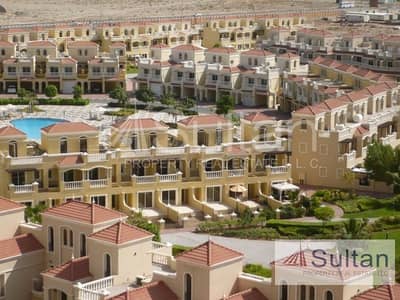 4 Bedroom Townhouse for Rent in Al Hamra Village, Ras Al Khaimah - Elegant pool view 4 BR + Maids room Bayti Townhouse Available From August Book Now