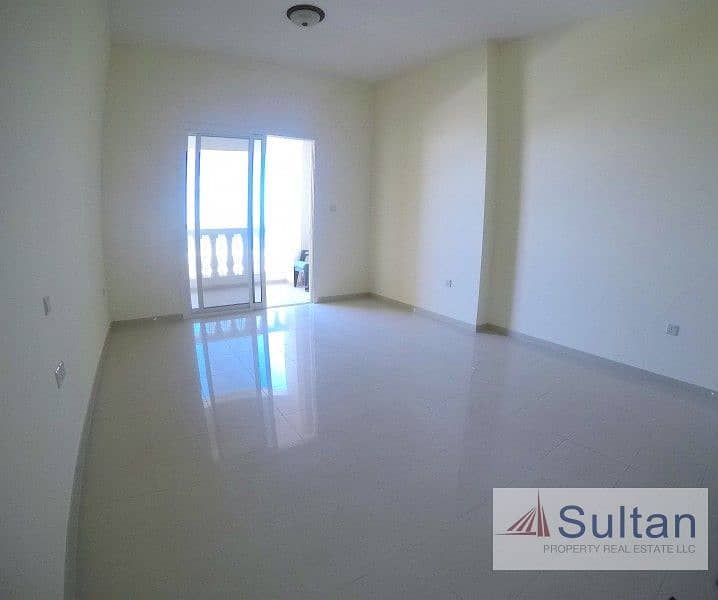 2 Beautiful Studio Lagoon View High Floor Great Price