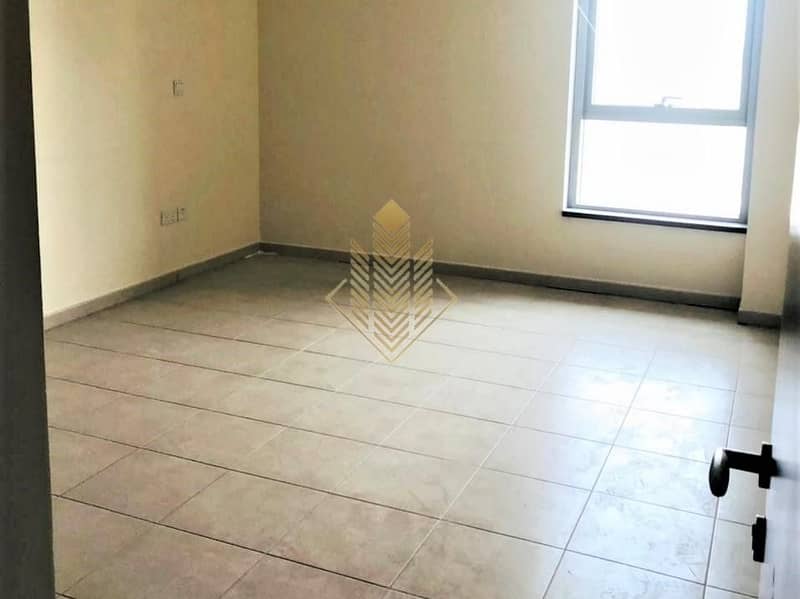 16 Large Layout | Higher Floor Apartment I With Spacious Living Area